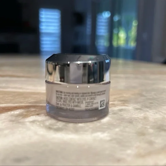 NEW ~ OLAY ULTIMATE NIACINAMIDE + HYALURONIC + PEPTIDE 24 EYE CREAM - Picture 4 of 7